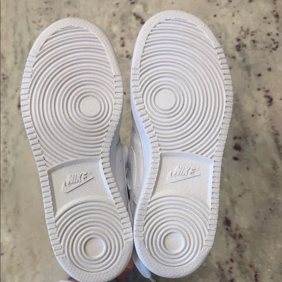 Nike All-White Leather Sneakers Sz 6 - Picture 8 of 8